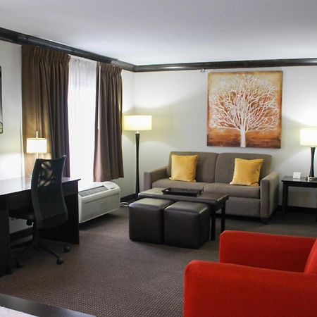 Parkwood Inn & Suites Manhattan Exteriör bild